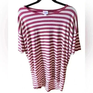 Xs lularoe Irma tunic in a ribbed burgundy and cream collegiate stripe. NWT.Yum